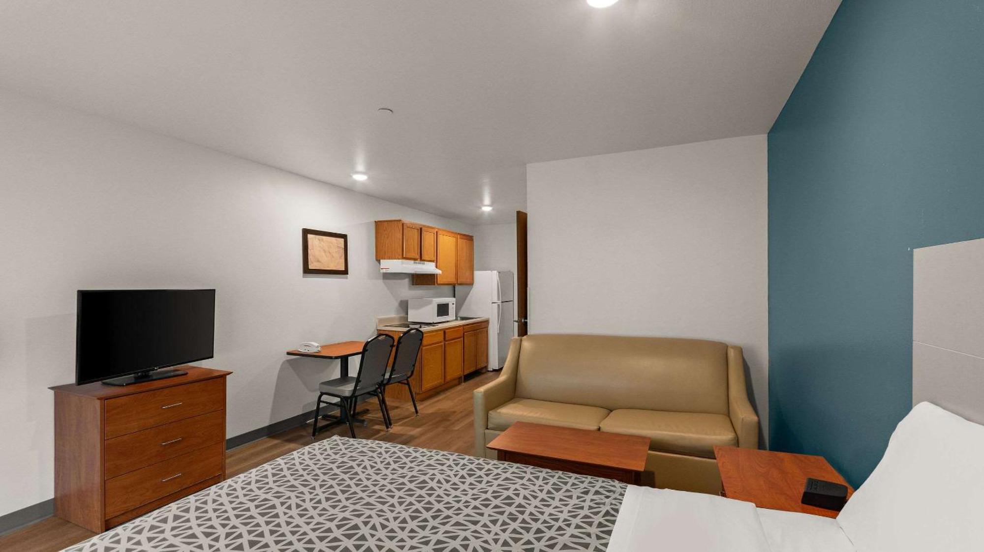 Hotel Woodspring 2*