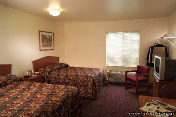 Woodspring Hotel 2*